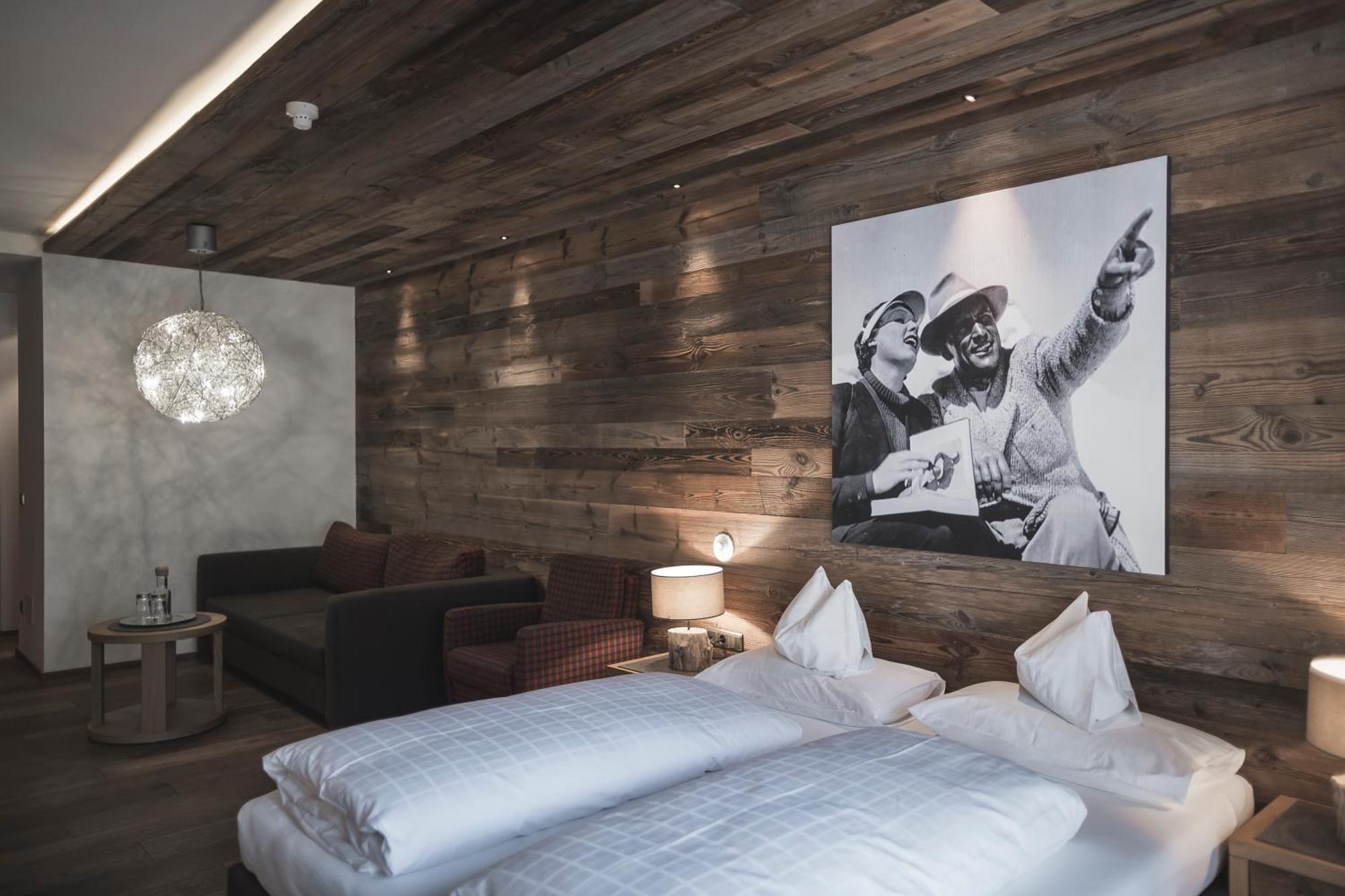 Hotel Alpenblick Sexten Exterior photo