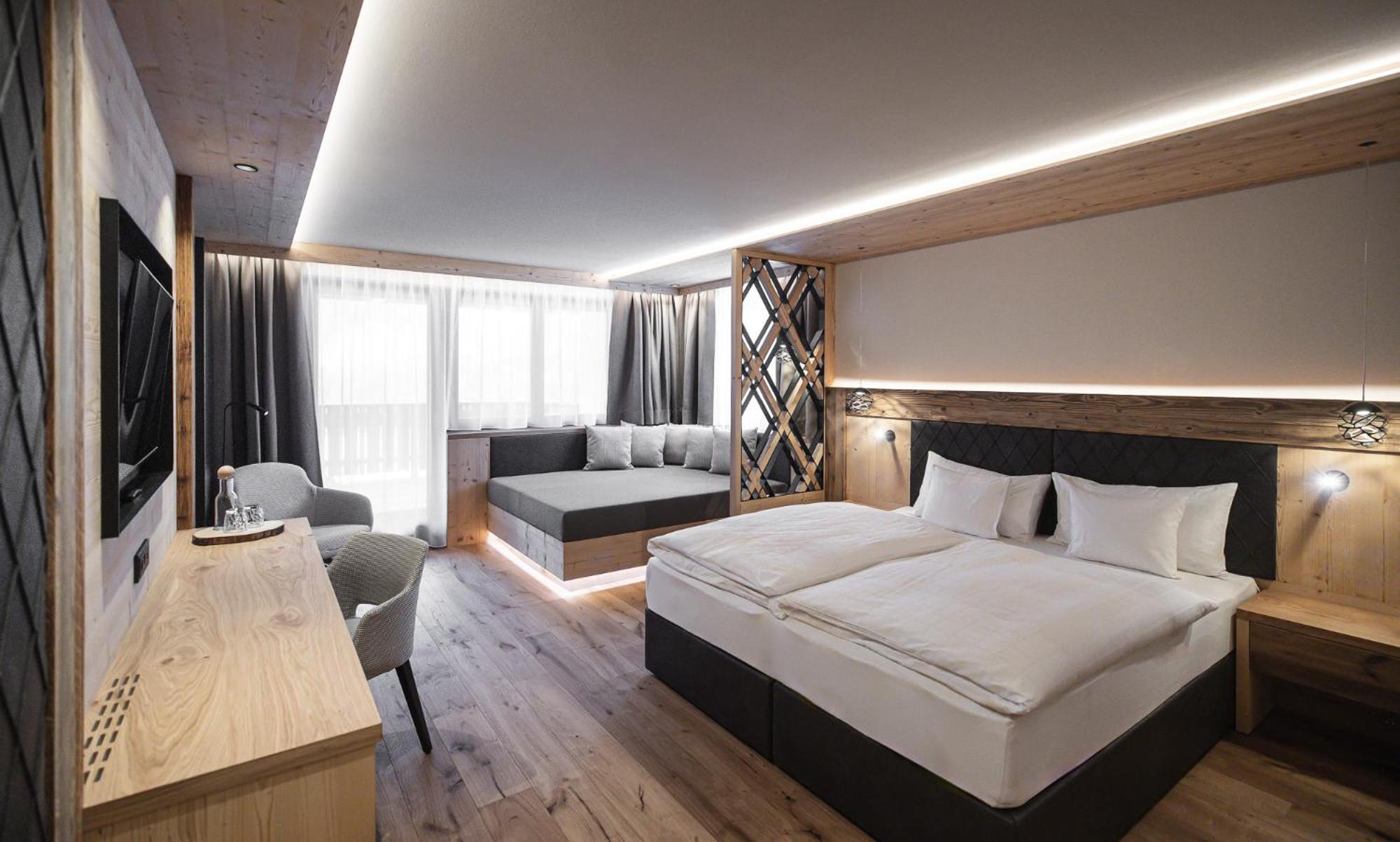 Hotel Alpenblick Sexten Exterior photo