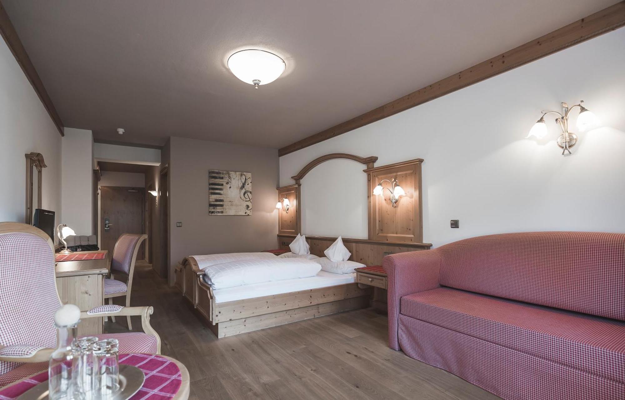 Hotel Alpenblick Sexten Room photo